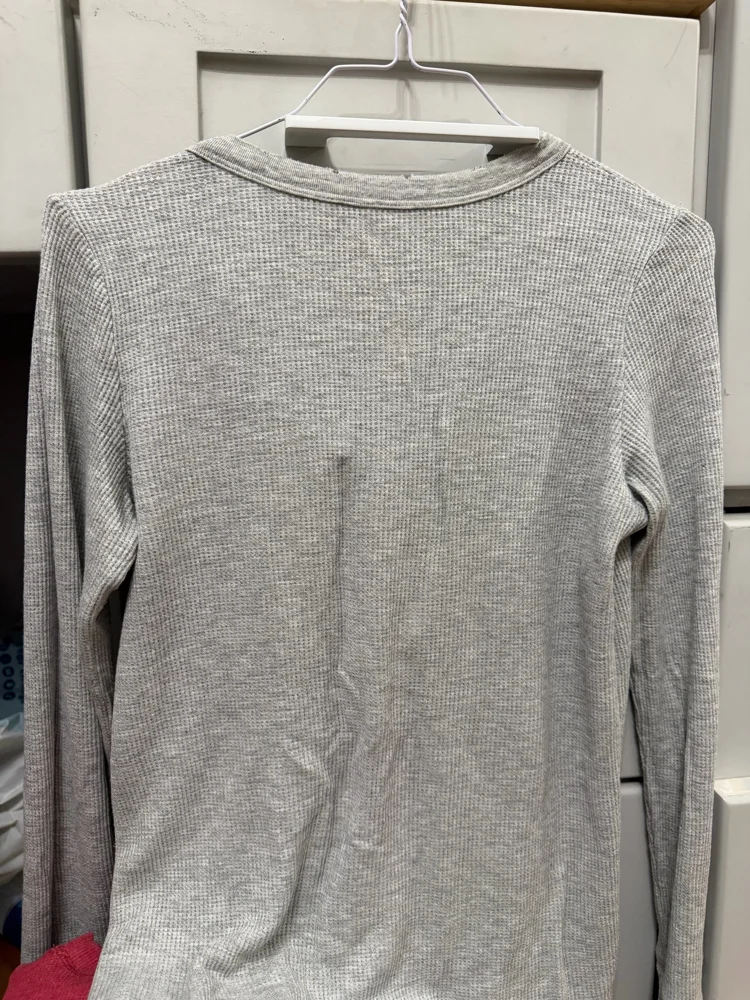 American Eagle Long Sleeve