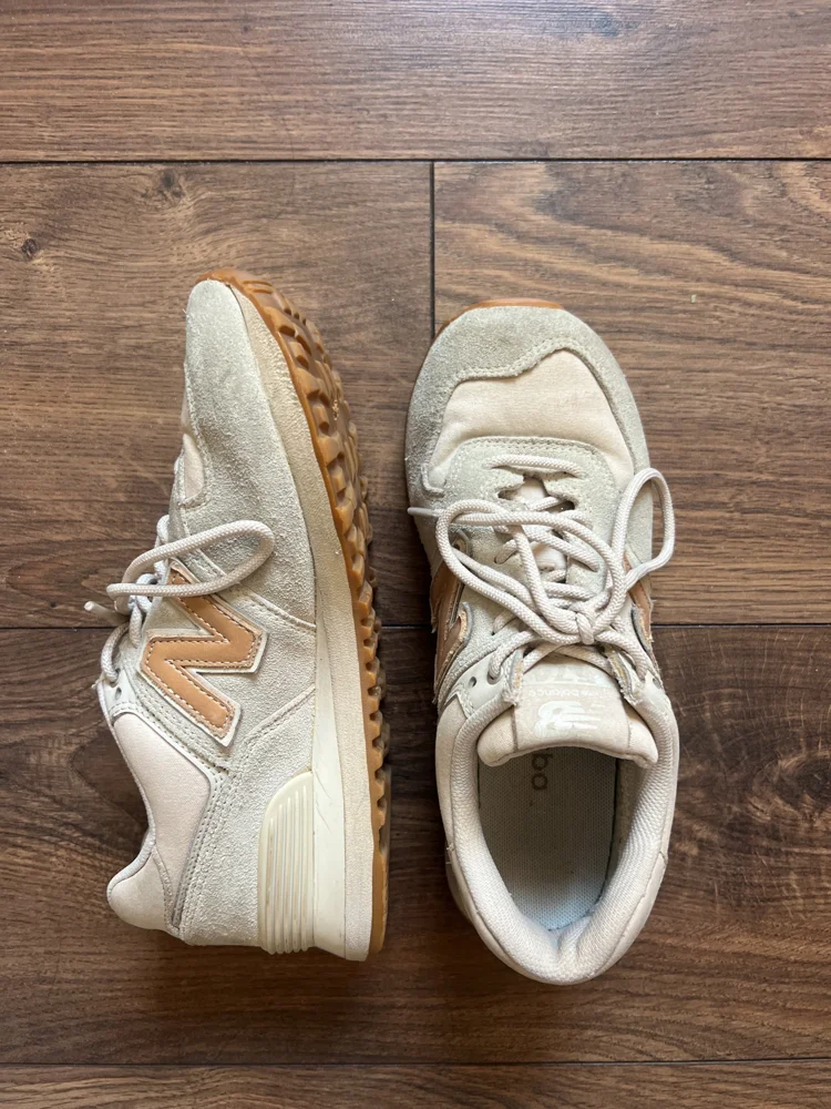 New Balance Sneakers