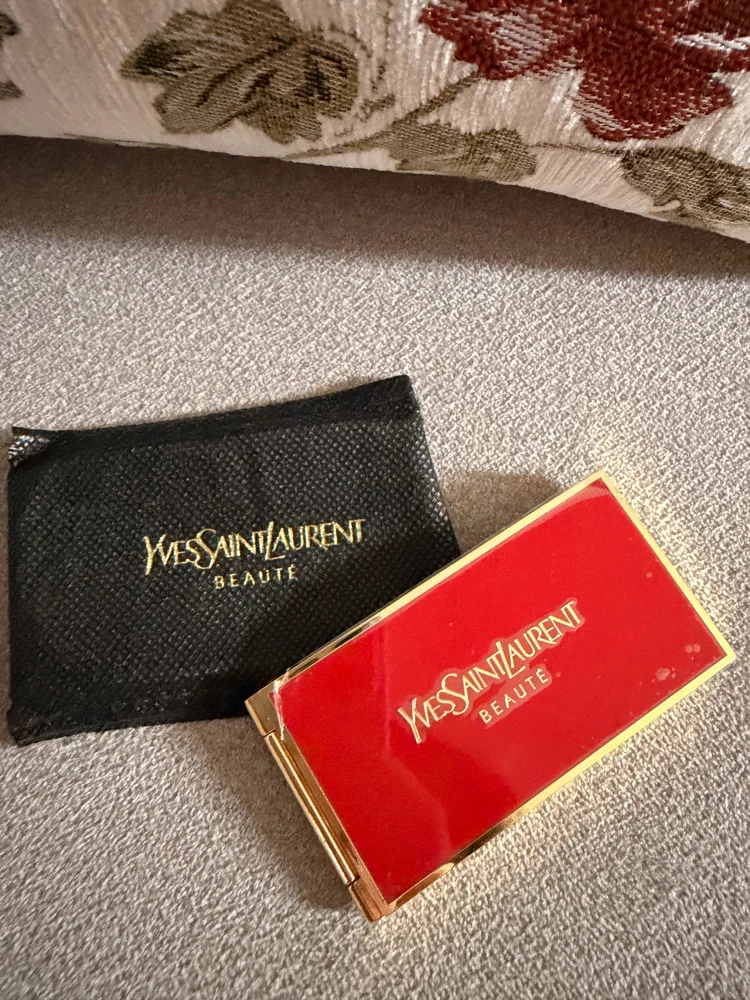 Yves Saint Laurent Brushes & Tools