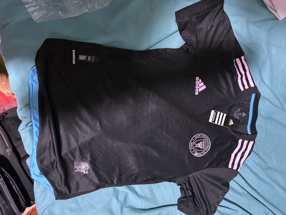 adidas T-shirts, size M, photo 3