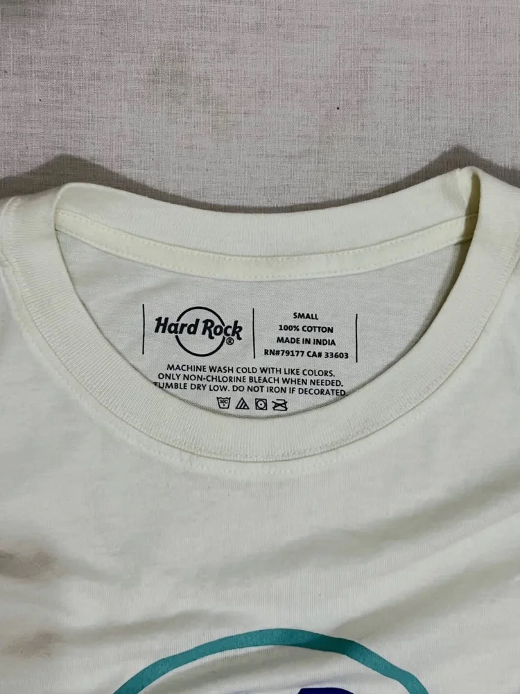 Hard Rock Café T-shirts, New with tags, size S, photo 4