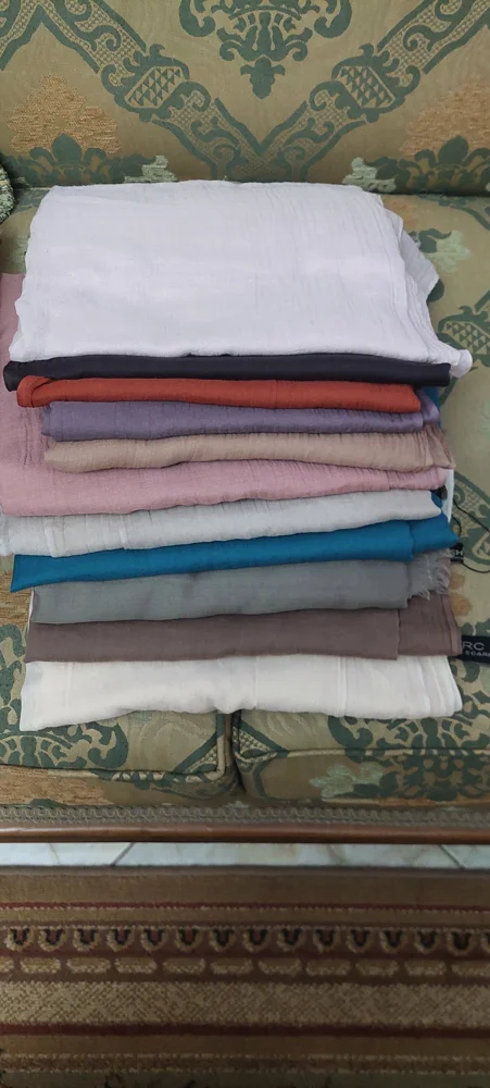 Local Scarves & Shawls, Very good, photo 3