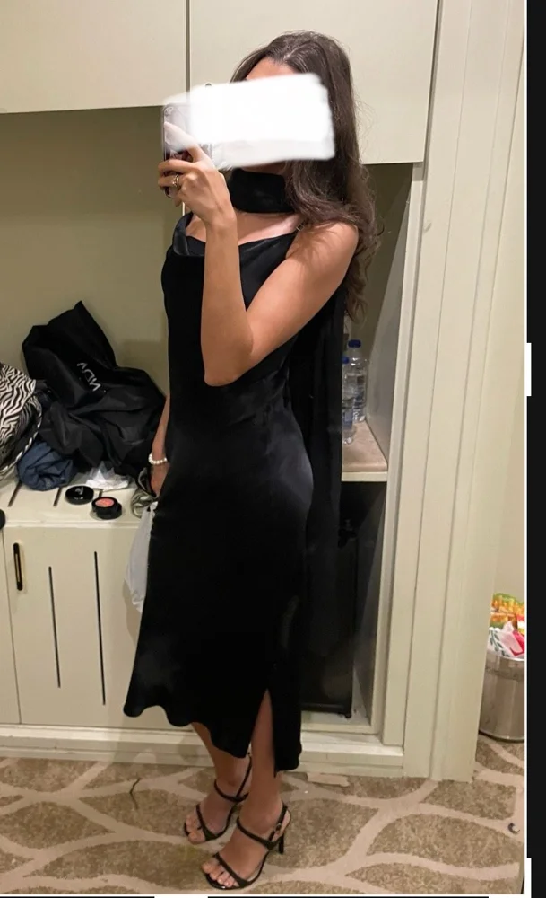 Bershka فساتين سواريه