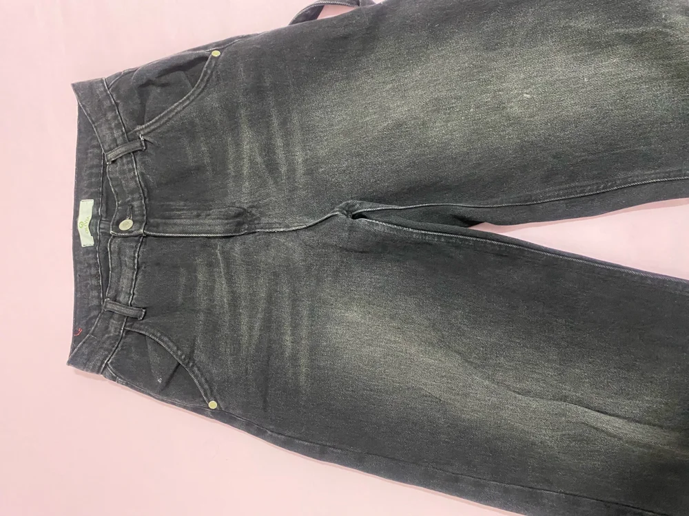 Olivia Jeans, Fair, photo 3