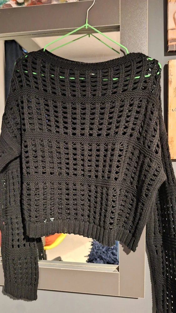 Local Sweaters & Pullovers