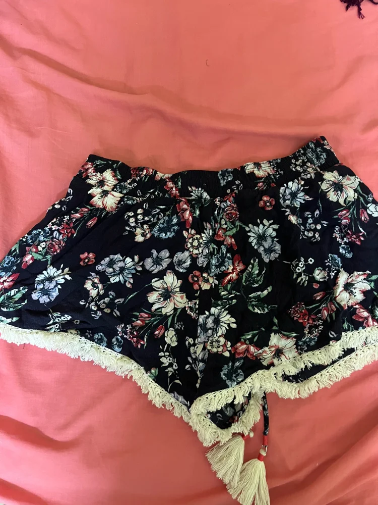 Bershka شورتات، حالة ممتازة، مقاس S / 36 / 8، صورة 2