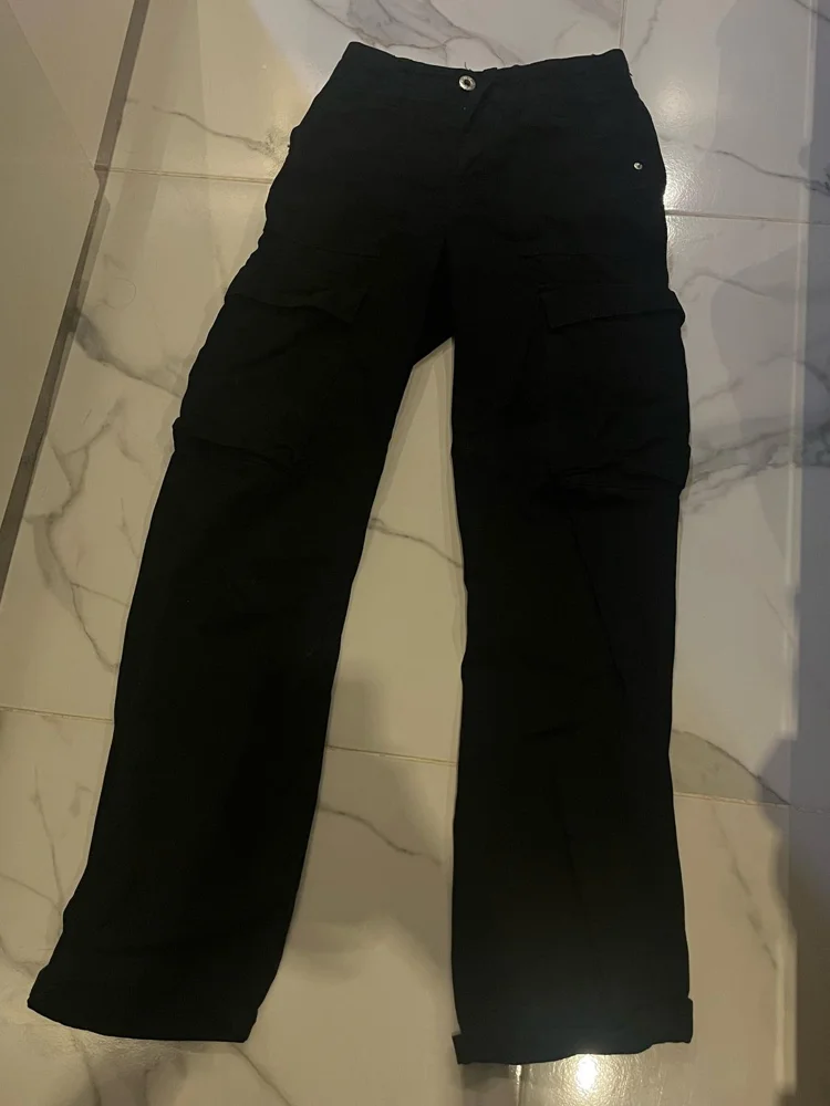 Bershka بنطلونات