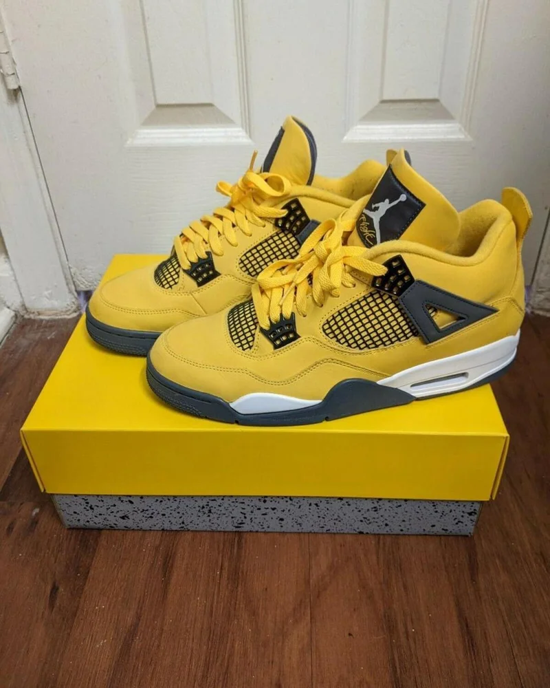 Air Jordan Sneakers