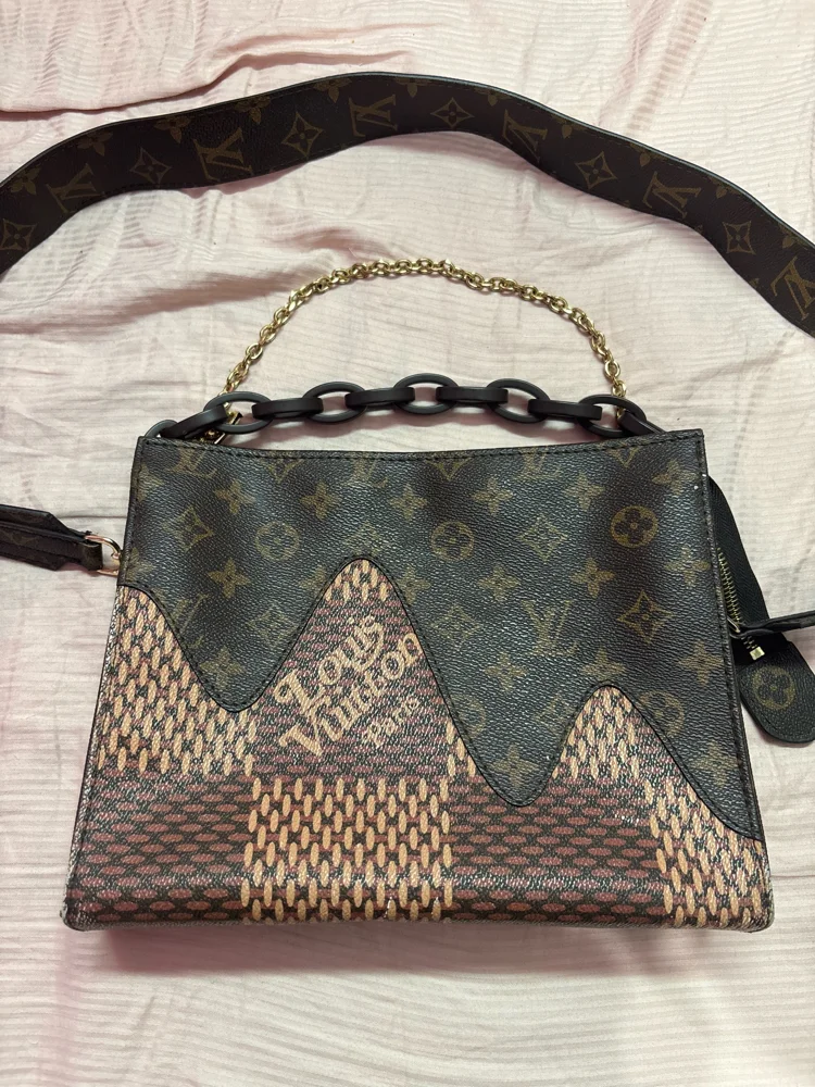Louis Vuitton Cross-Body Bags