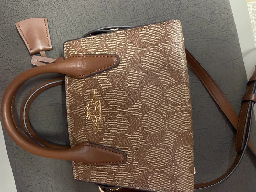 Coach شنط صغيرة