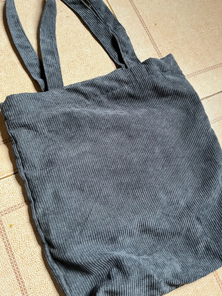 In Your Shoe Tote Bags, Excellent, photo 3