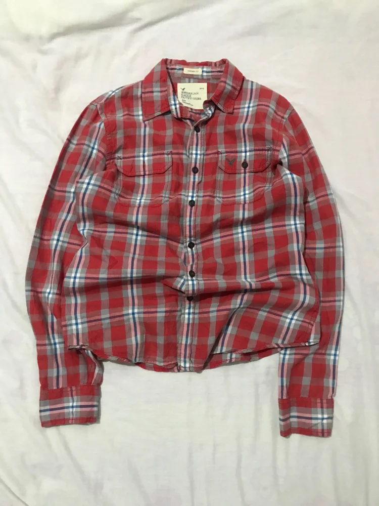 American Eagle Button Down Shirts