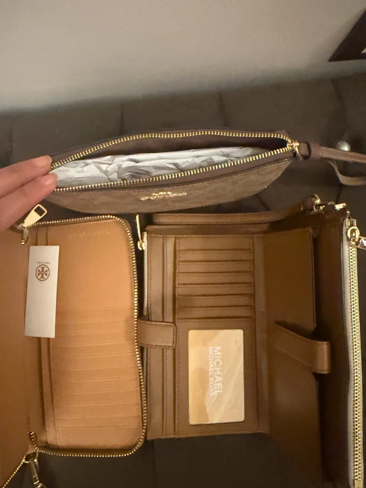Wallets & Cardholders