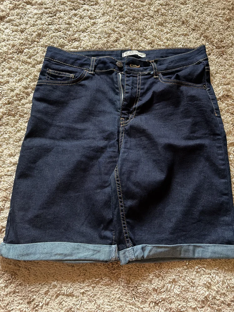Defacto Shorts