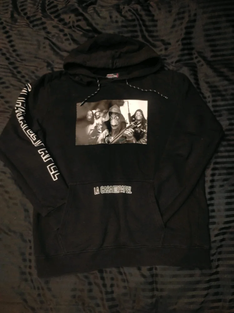 TOWN Hoodies