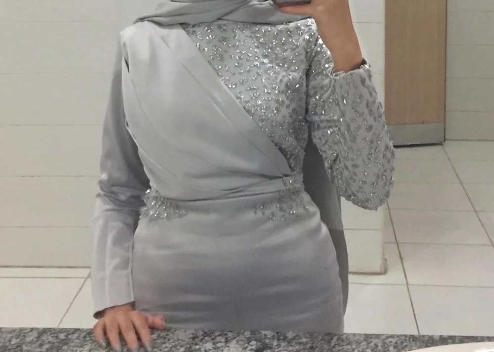 فساتين سواريه