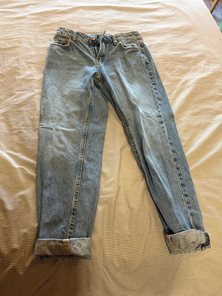 Bershka چينز