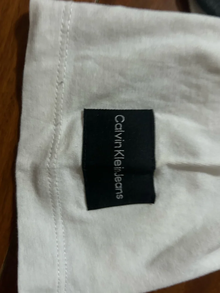 Calvin Klein T-shirts, size S, photo 3