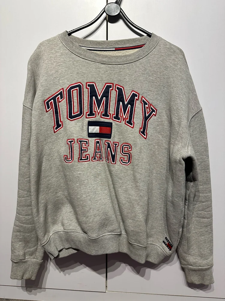 Tommy Hilfiger Sweaters & Pullovers