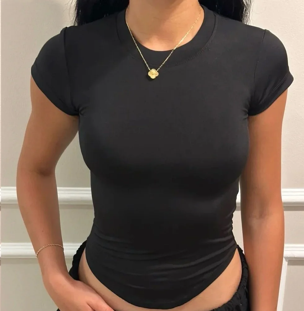 Local Corsets