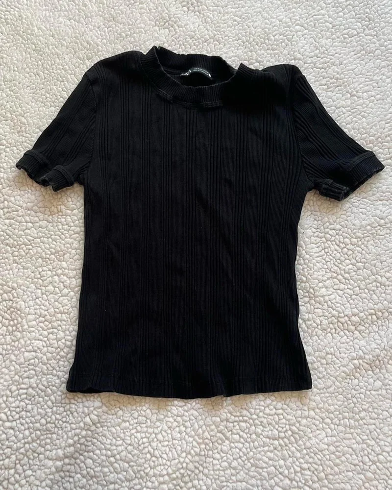 Zara تيشيرتات