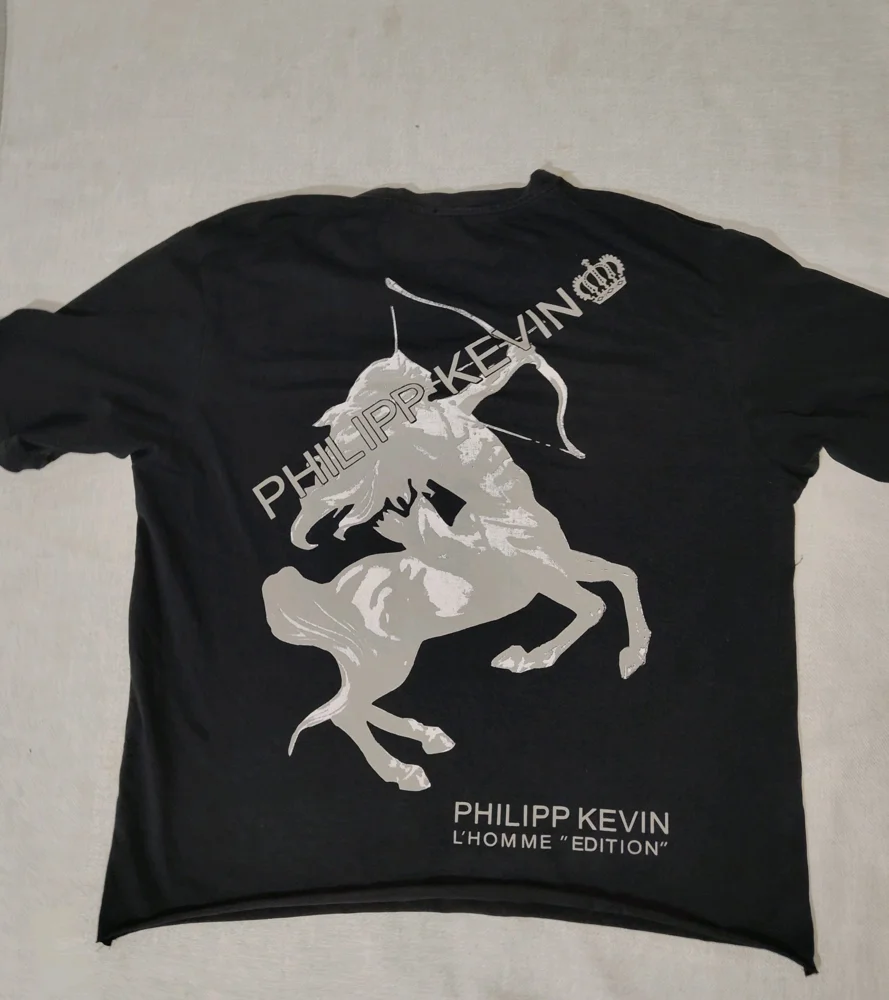 T-shirts, size L, photo 3