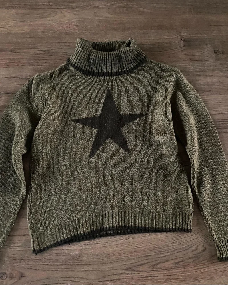 Sweaters & Pullovers
