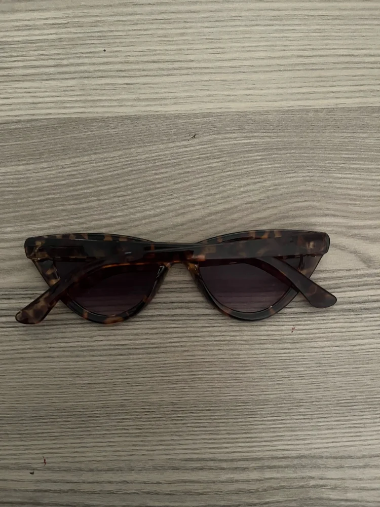 Local Sunglasses, Good, photo 3