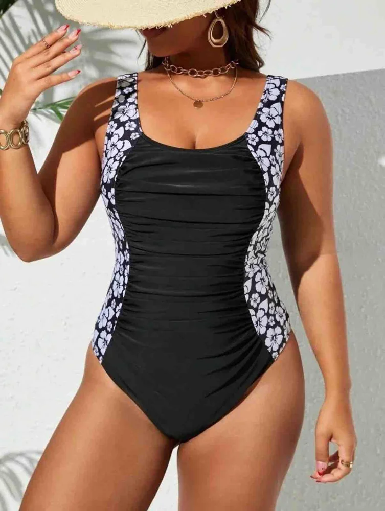 Shein مايوهات قطعة واحدة
