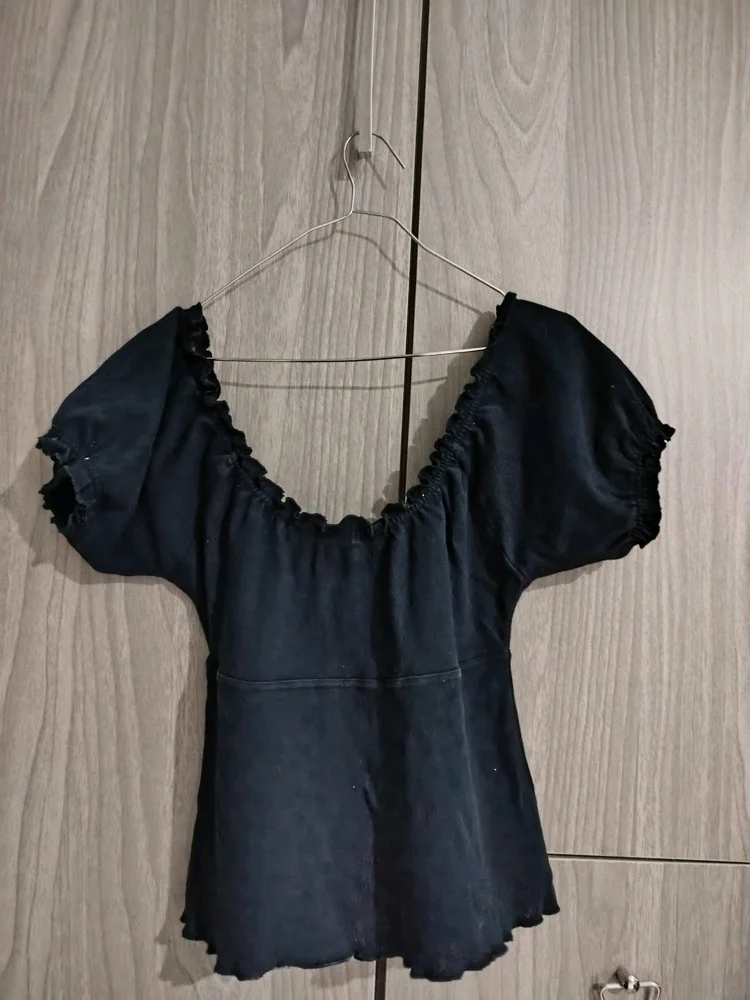 escape Shirts
