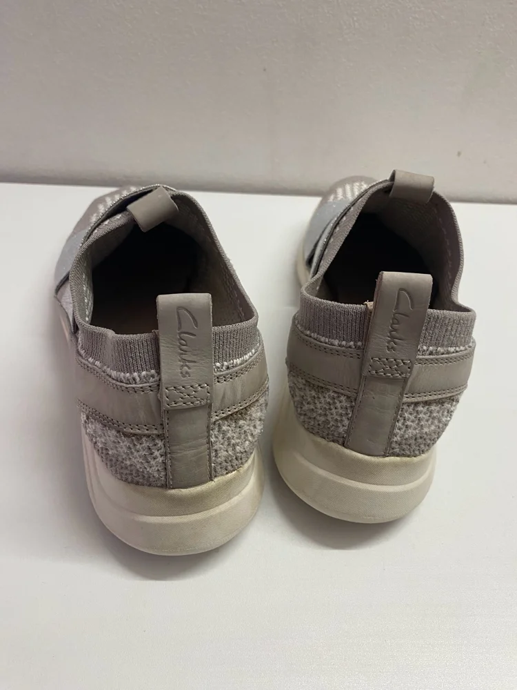K by Clarks Sneakers, Good, size 40, photo 3