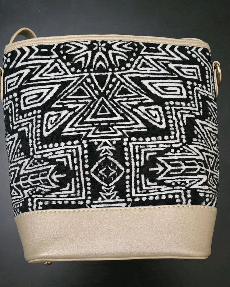 Cross-Body Bags