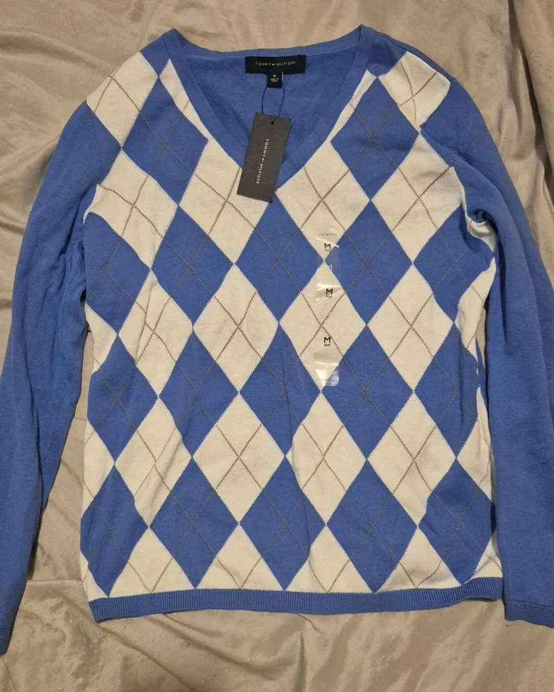Tommy Hilfiger Sweaters & Pullovers