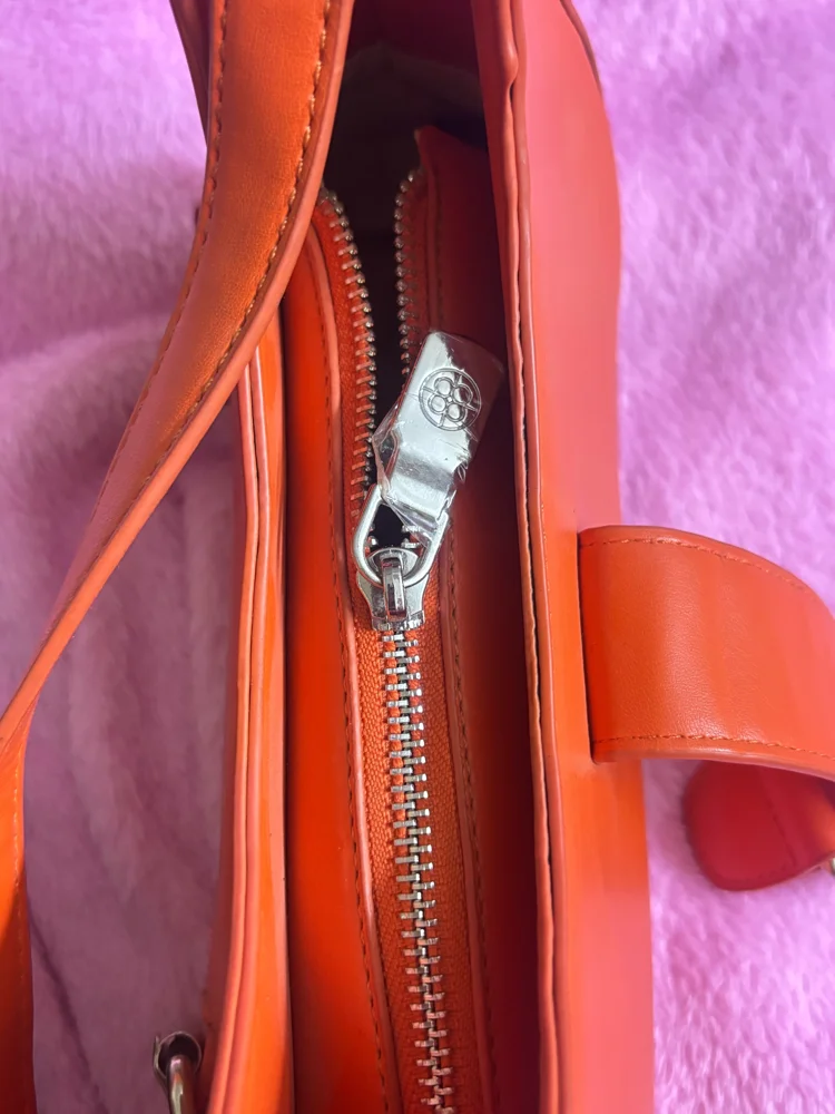 deja vu Handbags, Excellent, photo 4