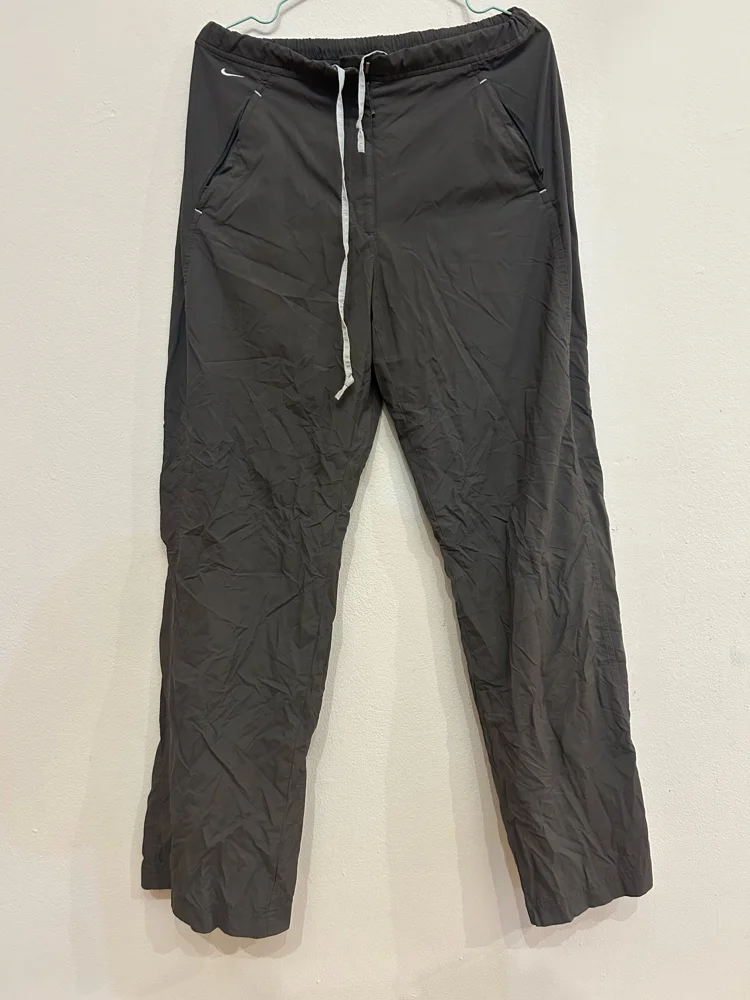 Nike Pants, size L