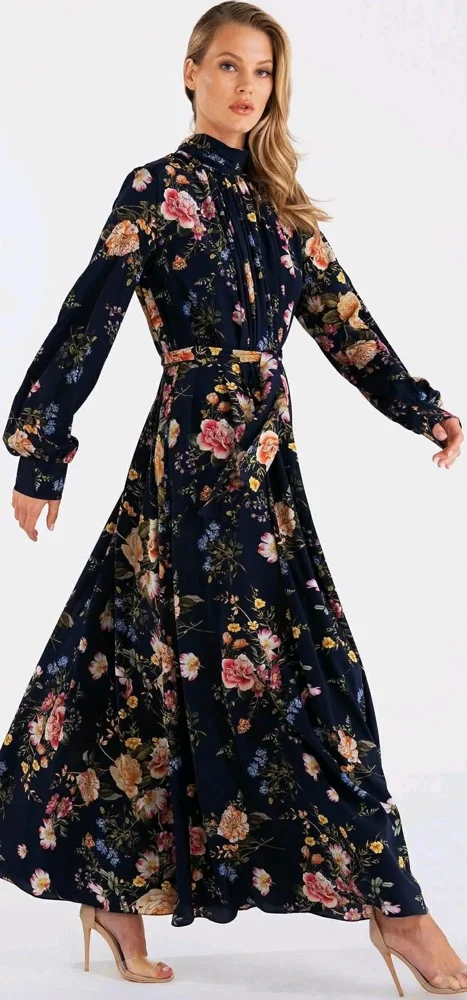 ICONIC فساتين طويلة
