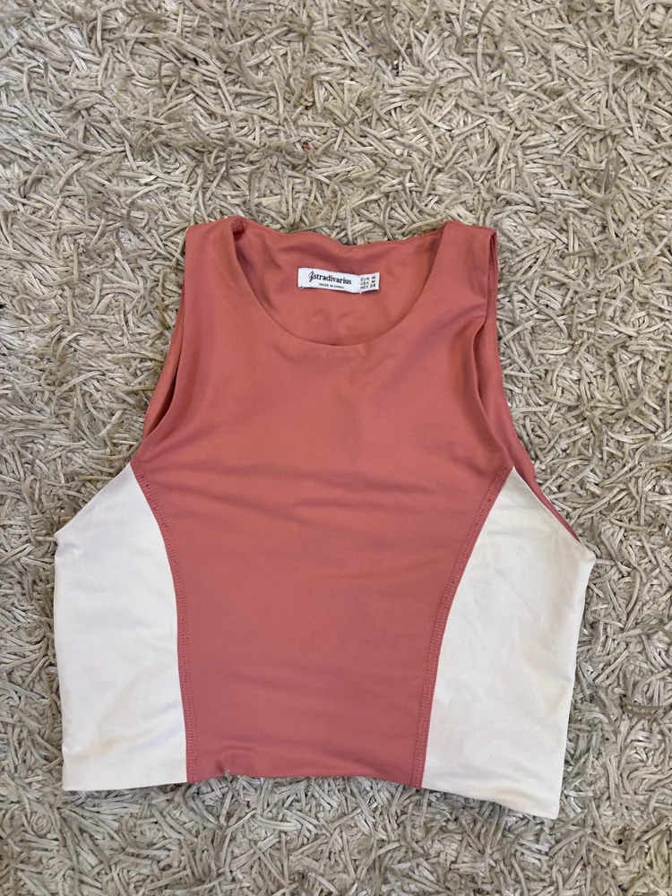 Stradivarius Crop Tops