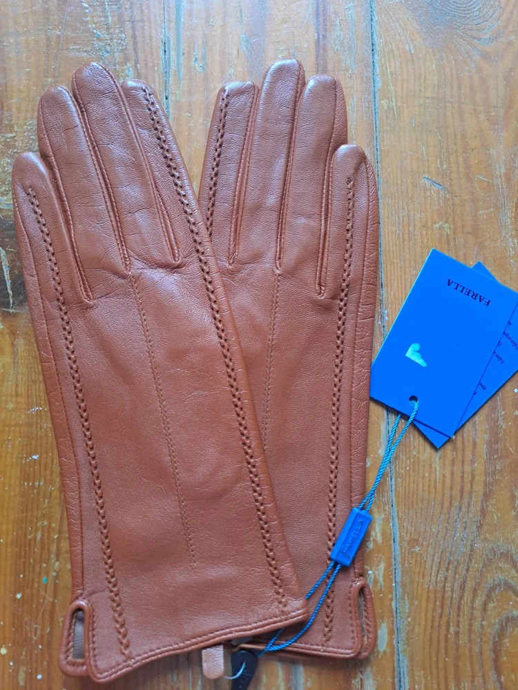 Gloves