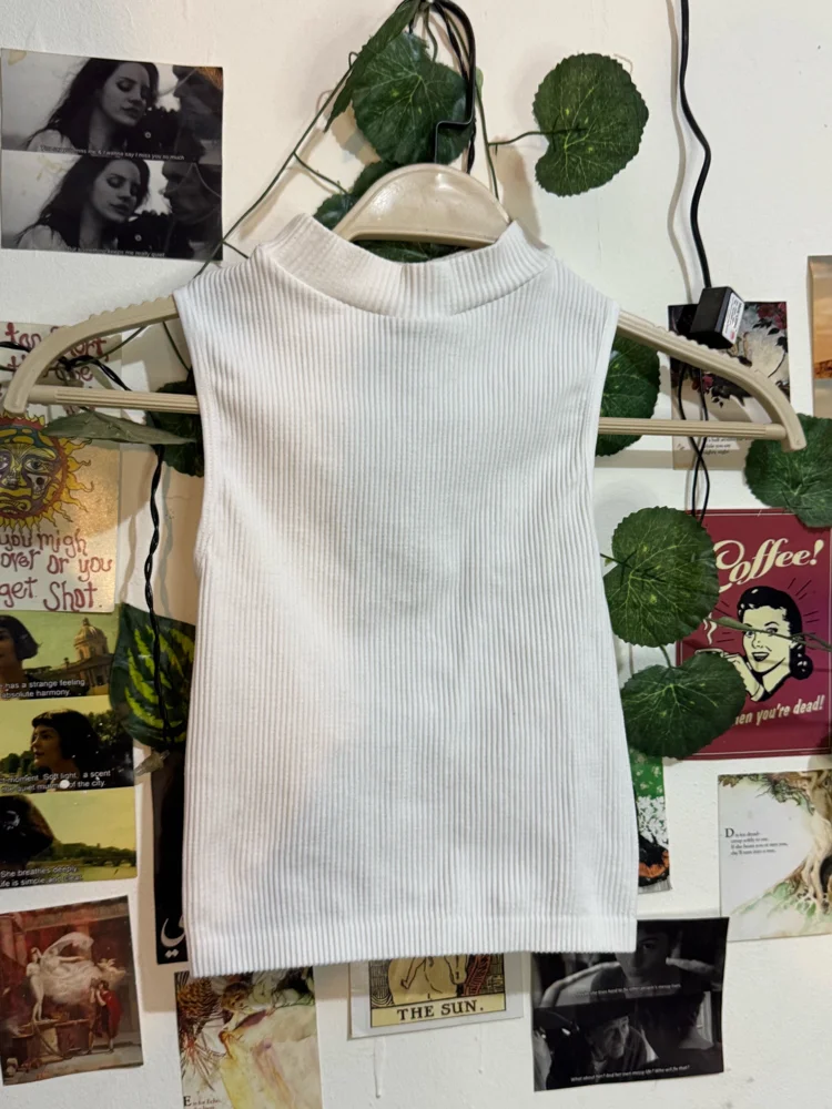 Max Crop Tops