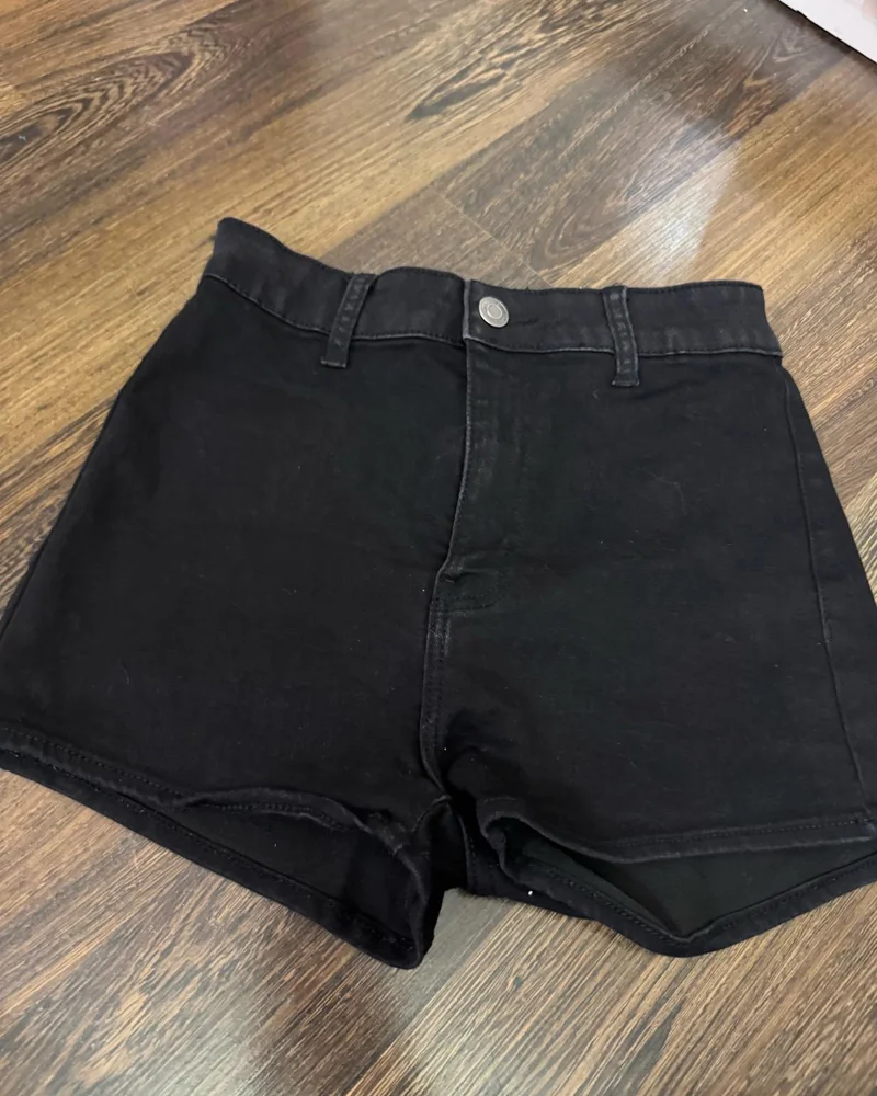 Bershka Shorts
