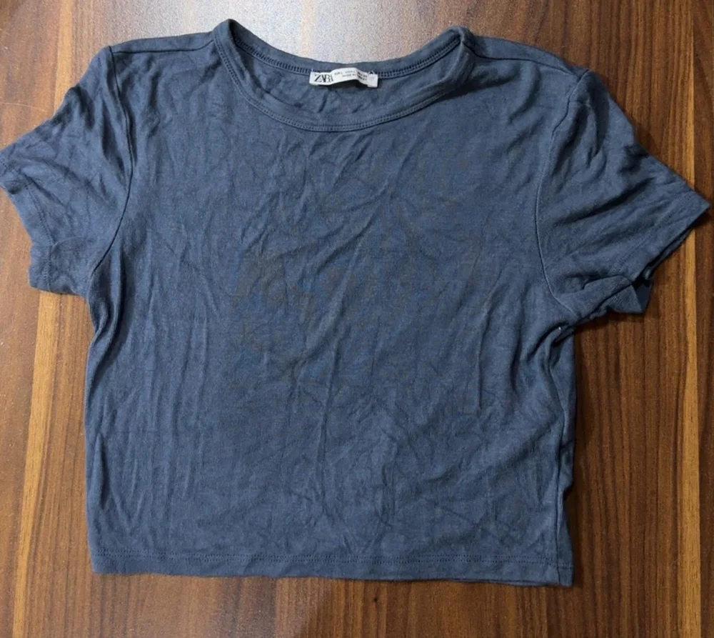 Zara كروب توب