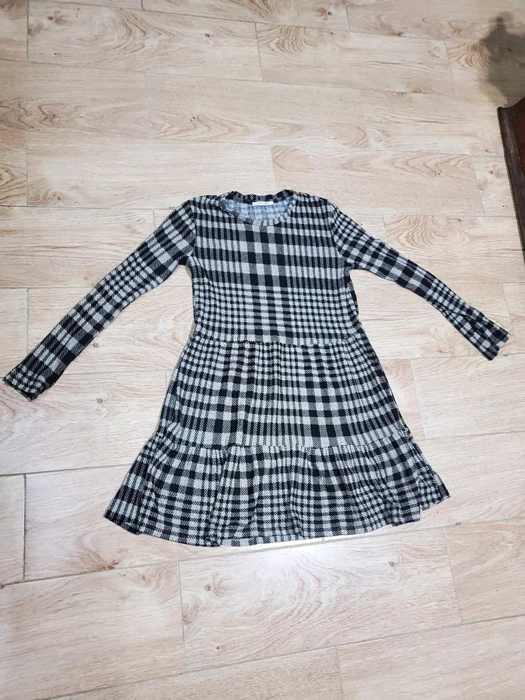 Zara فساتين قصيرة