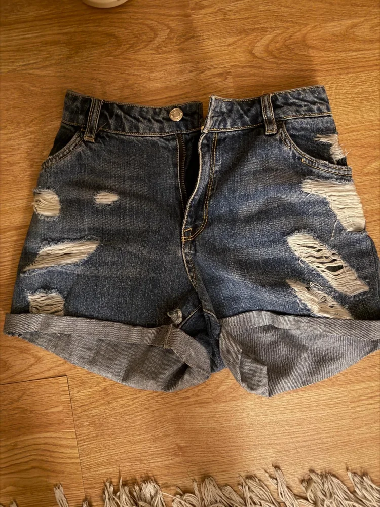 Bershka Shorts
