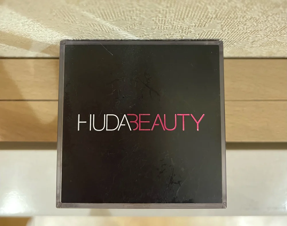 Huda Beauty Face