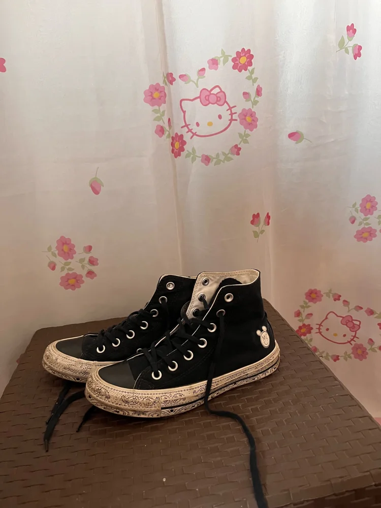 Converse سنيكرز، مقاس 36.5