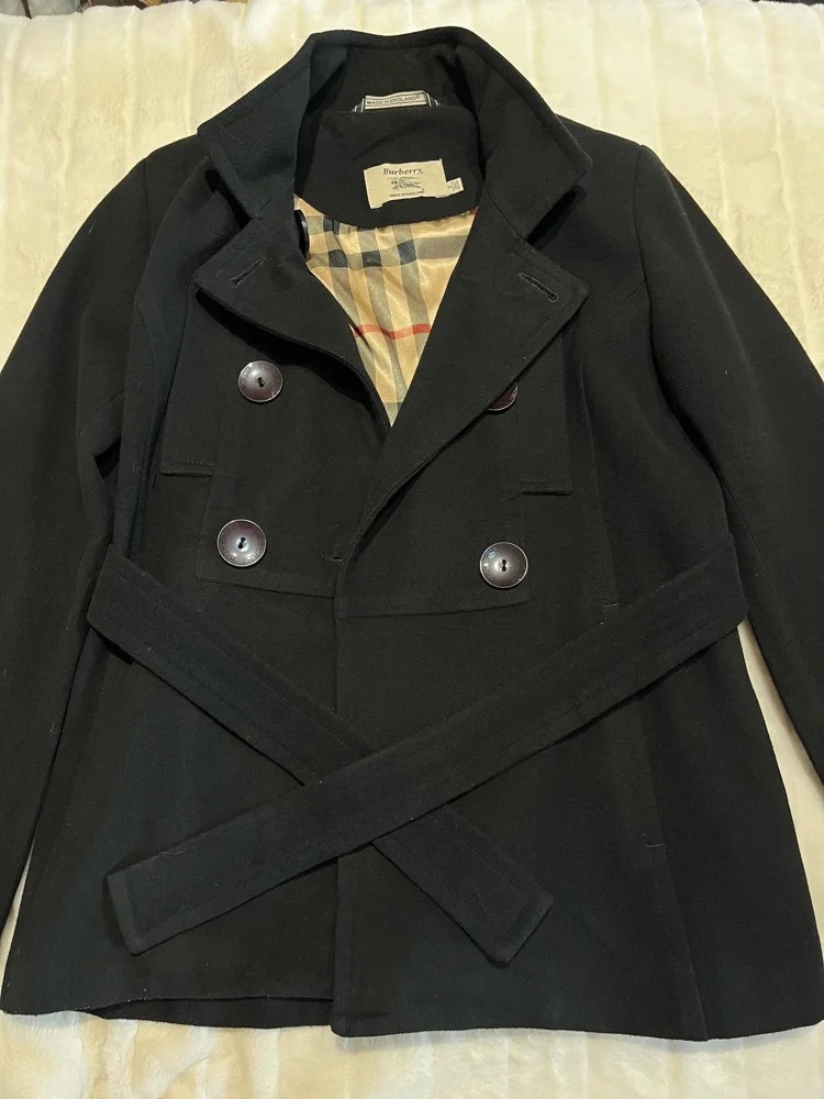 Burberry بالطوهات