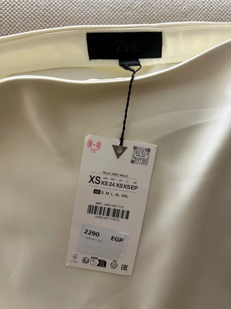Zara جيبات
