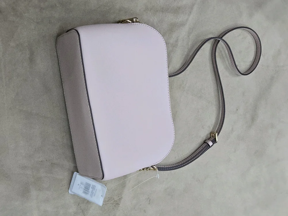 Michael Kors شنط كروس، جديدة بالتيكيت، صورة 3