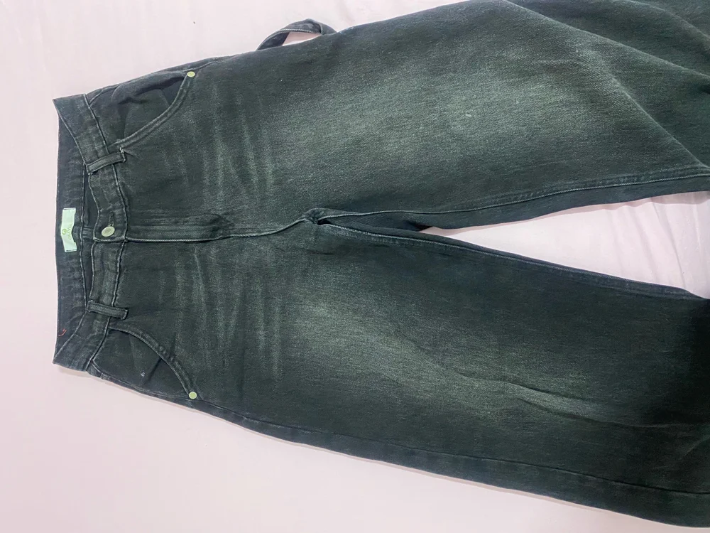 Olivia Jeans, Fair, photo 2