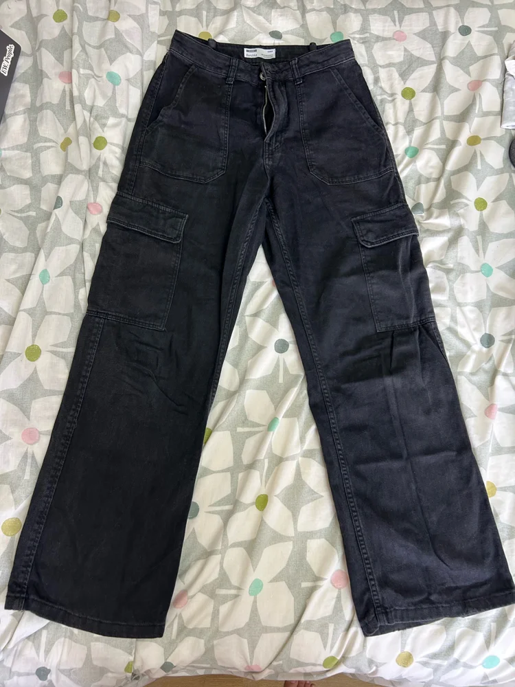 Bershka بنطلونات، مقاس XS / 34 / 6